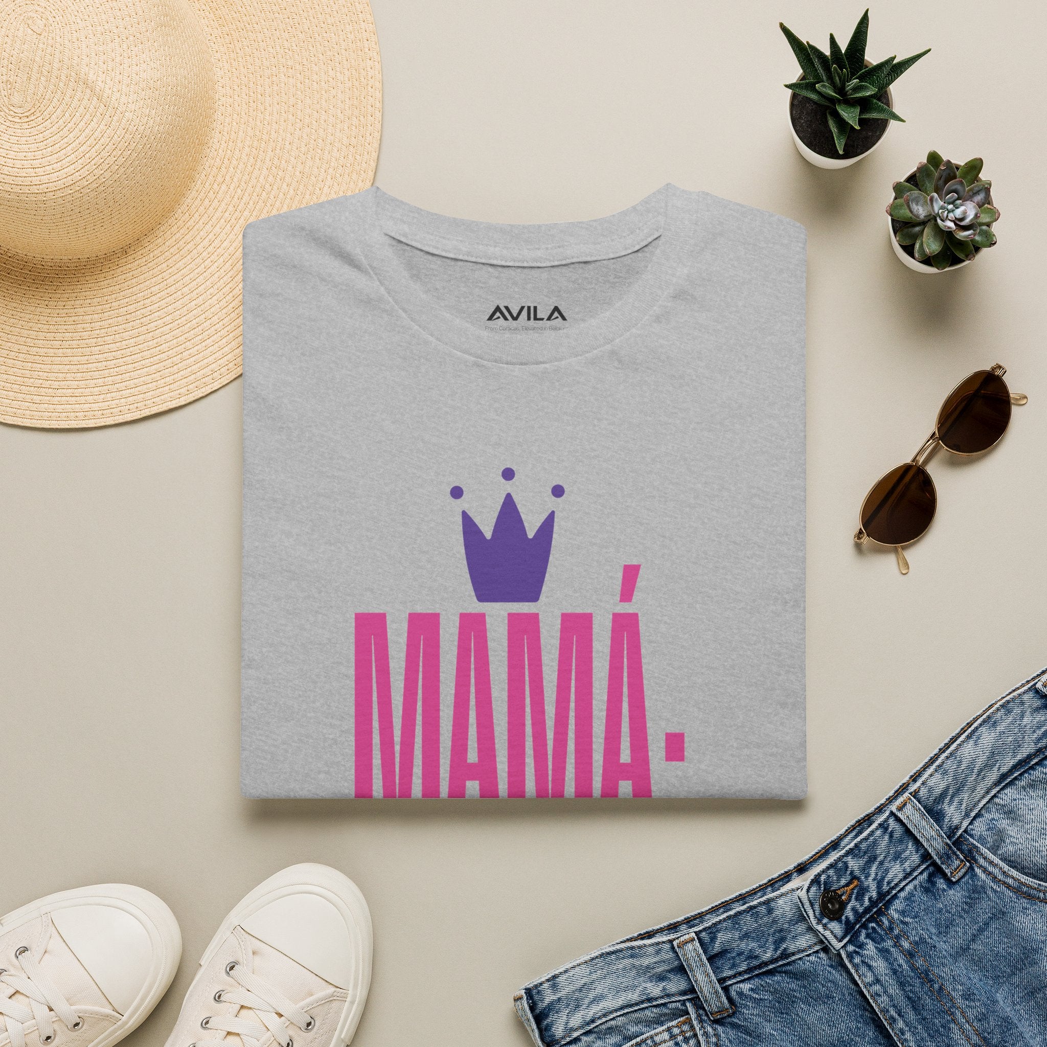 Mama Reina multitasking T-Shirt
